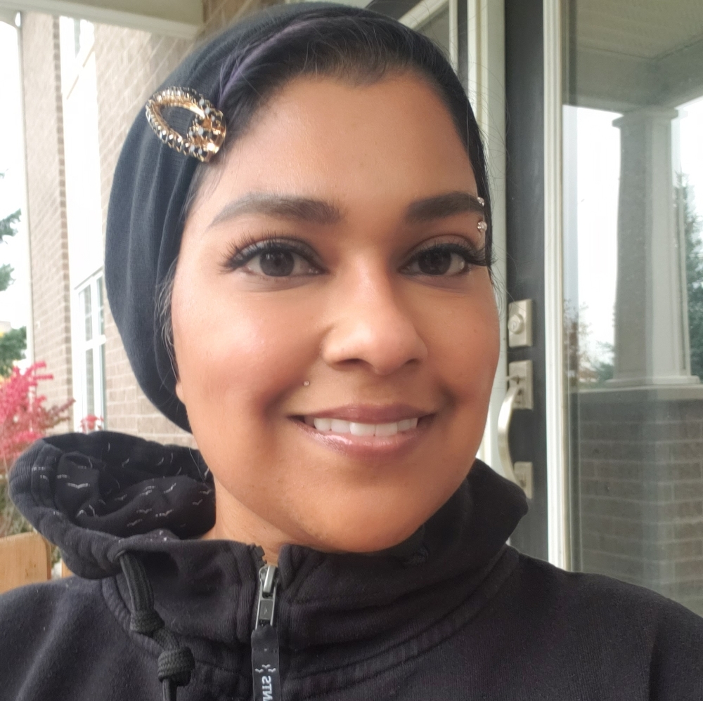 Meet your Posher, Zainab